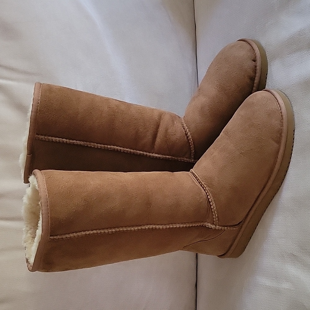 Cozie Steps Genuine Sheepskin Boots